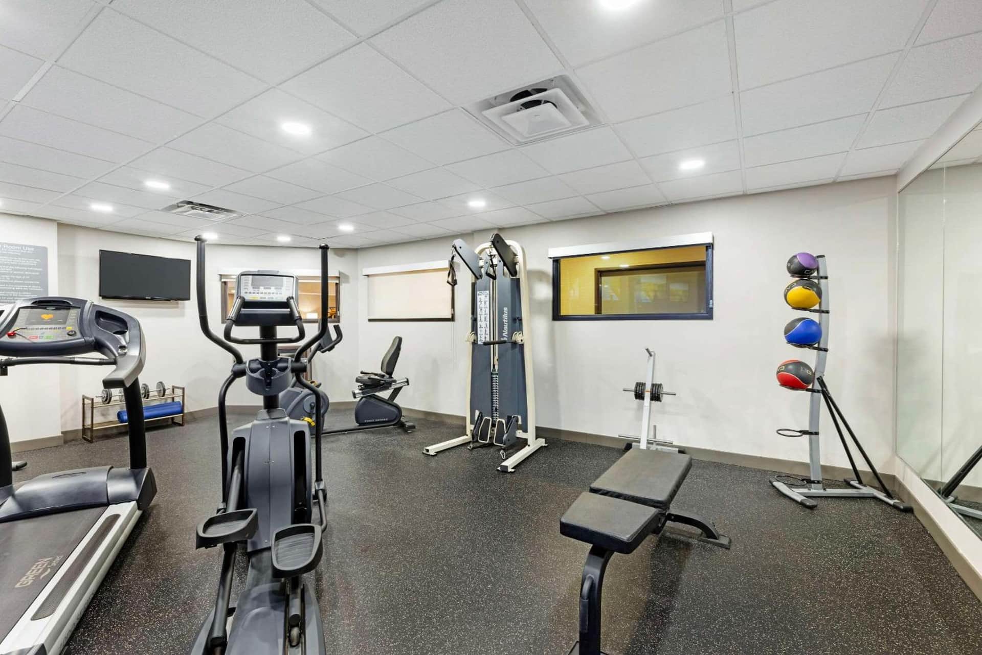 Comfort Inn & Suites Arlington Heights - Schaumburg