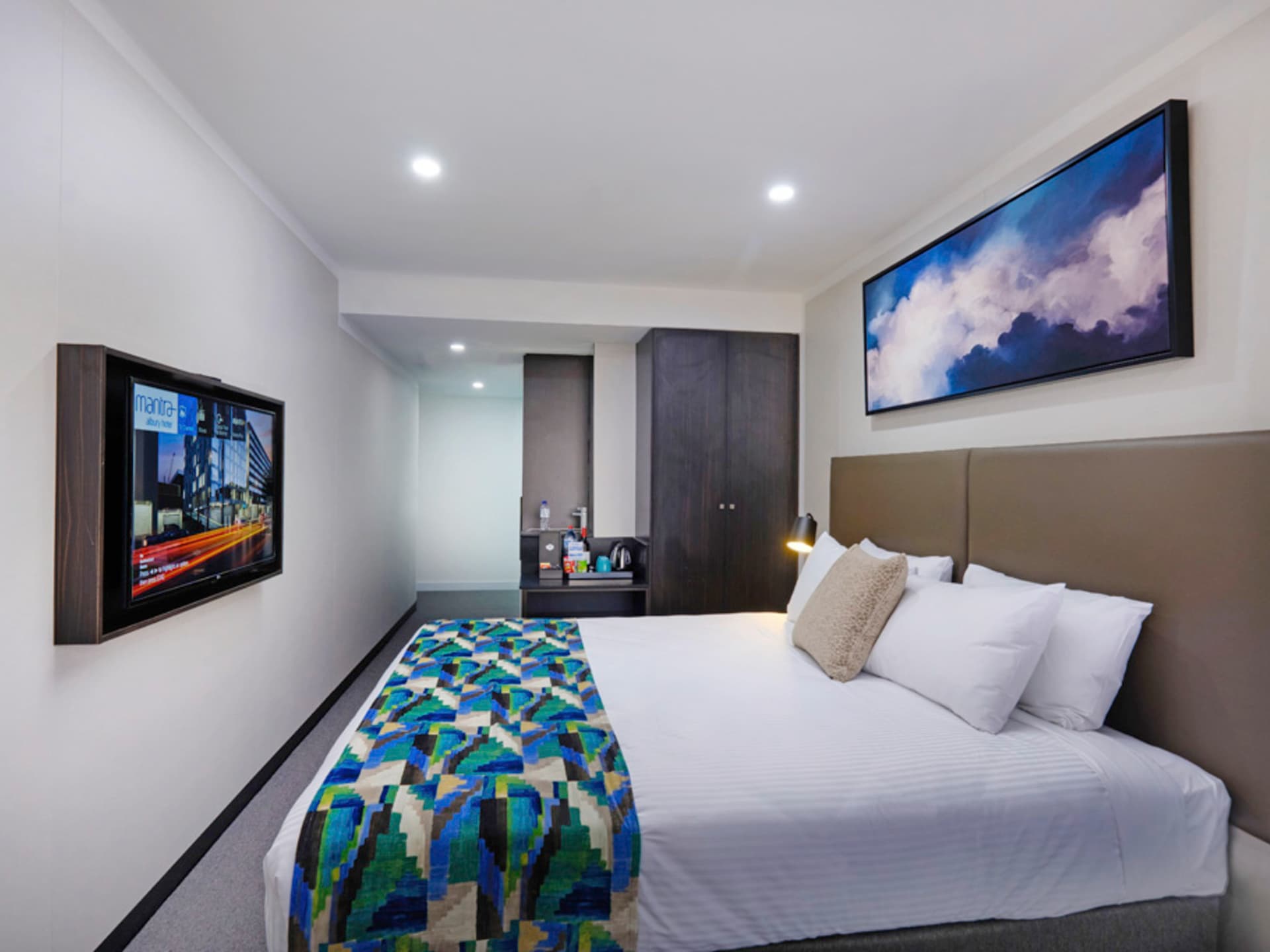 Mantra Albury