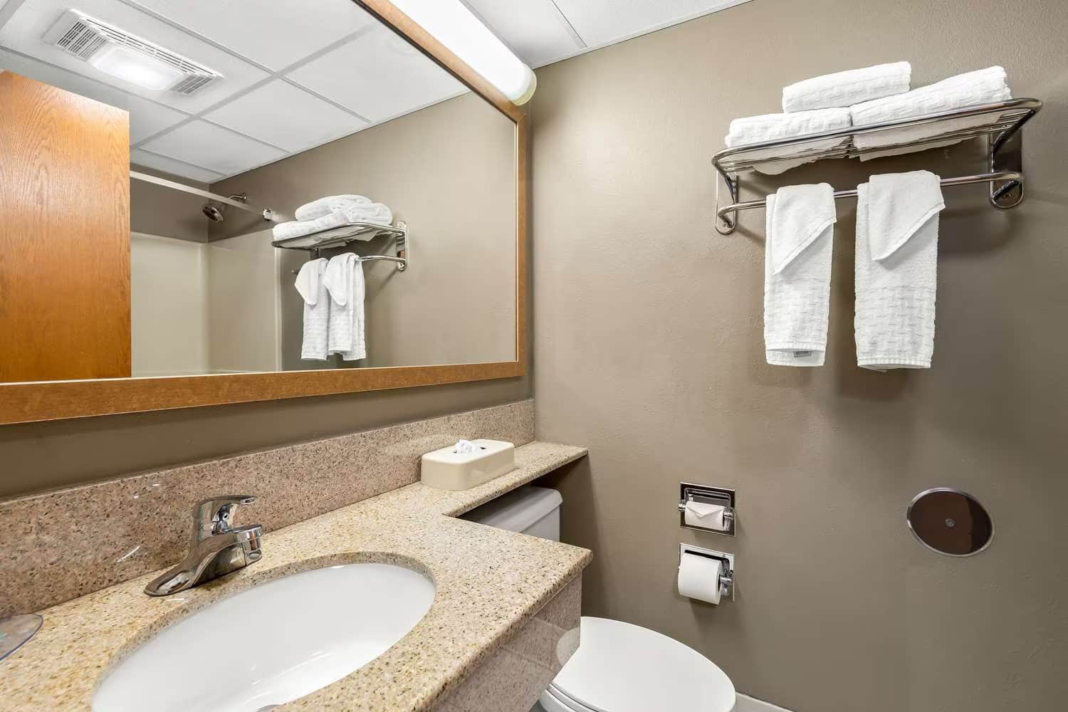 Best Western West Towne Suites