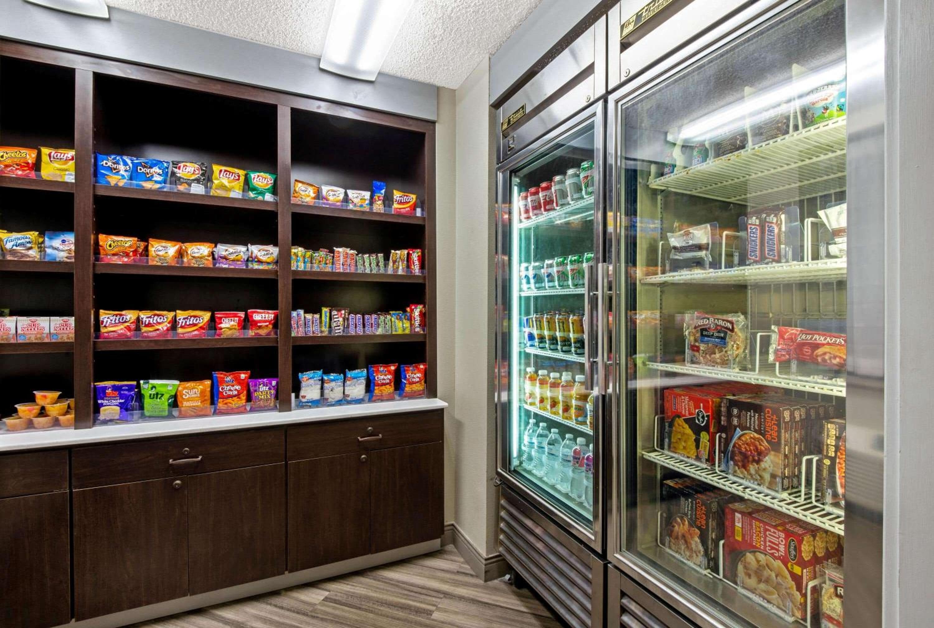 La Quinta by Wyndham Harrisburg Airport Hershey