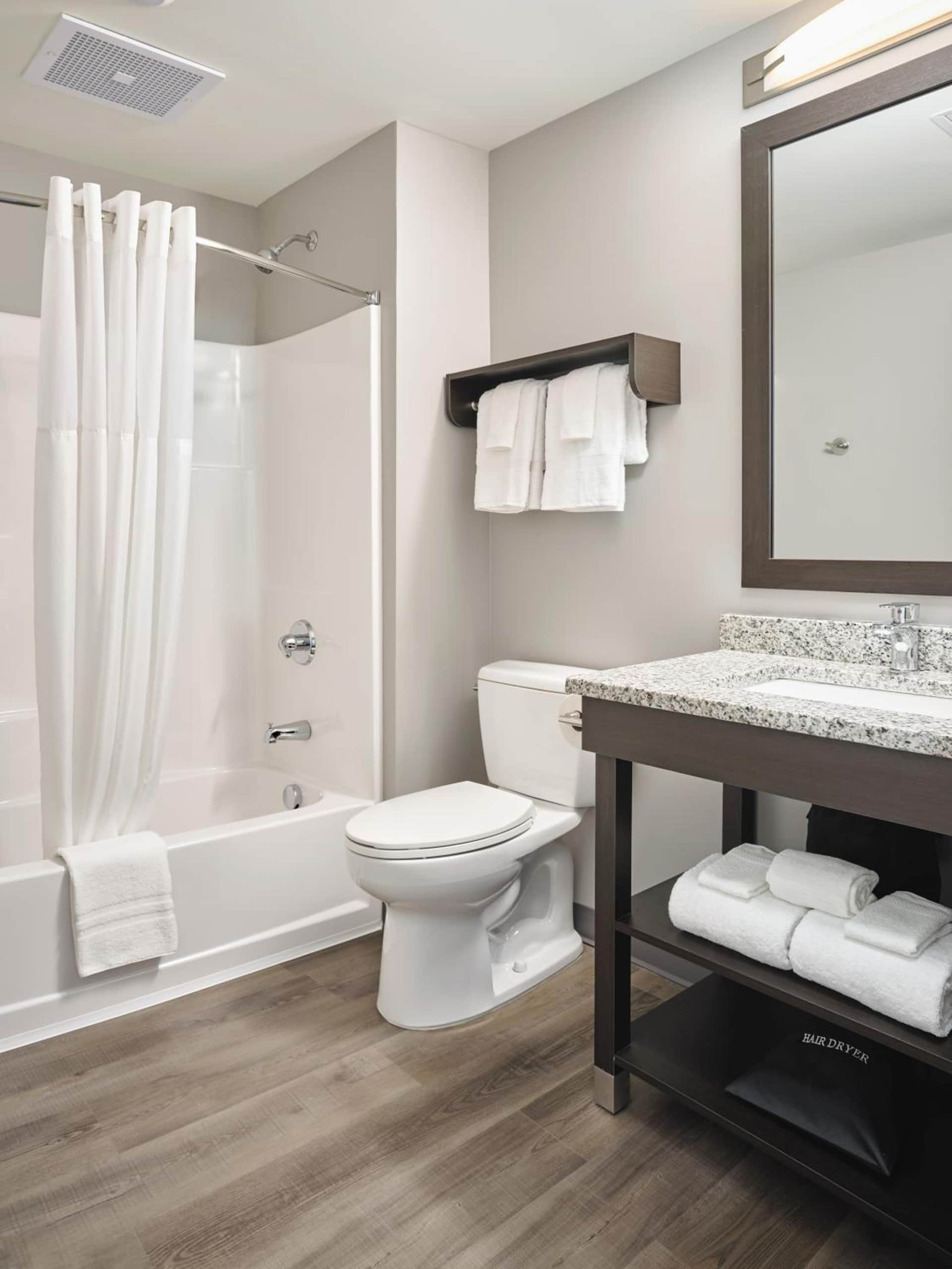 stayAPT Suites Huntsville