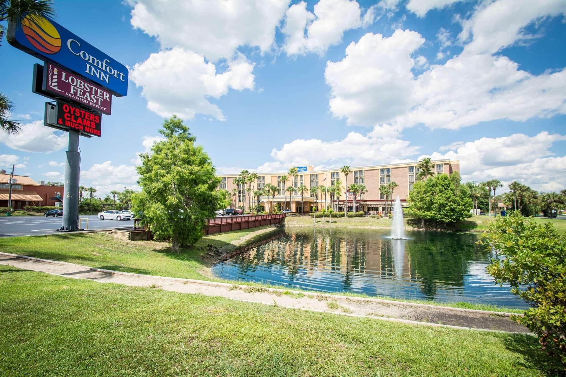 The Adventure Hotel by the Parks
