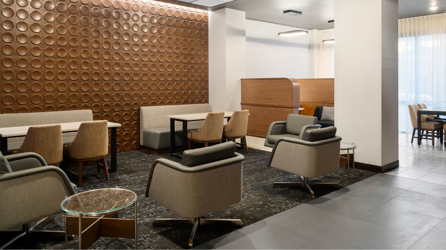 Courtyard by Marriott Seattle SeaTac Airport