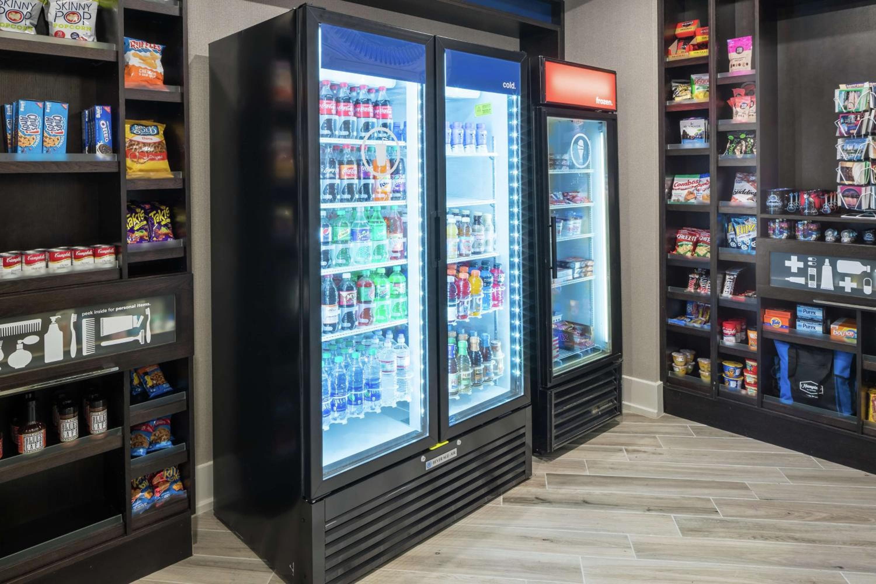 Hampton Inn & Suites Memphis at Beale Street