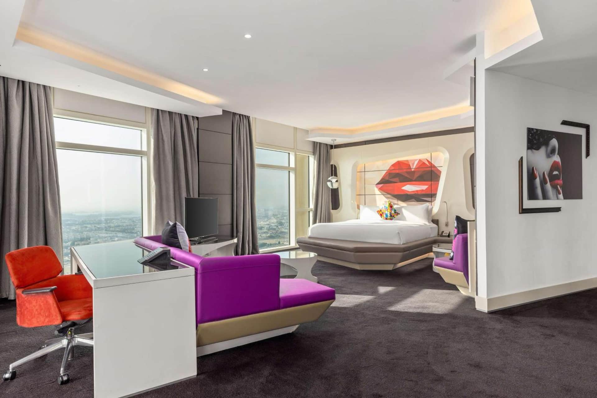 V Hotel Dubai, Curio Collection by Hilton