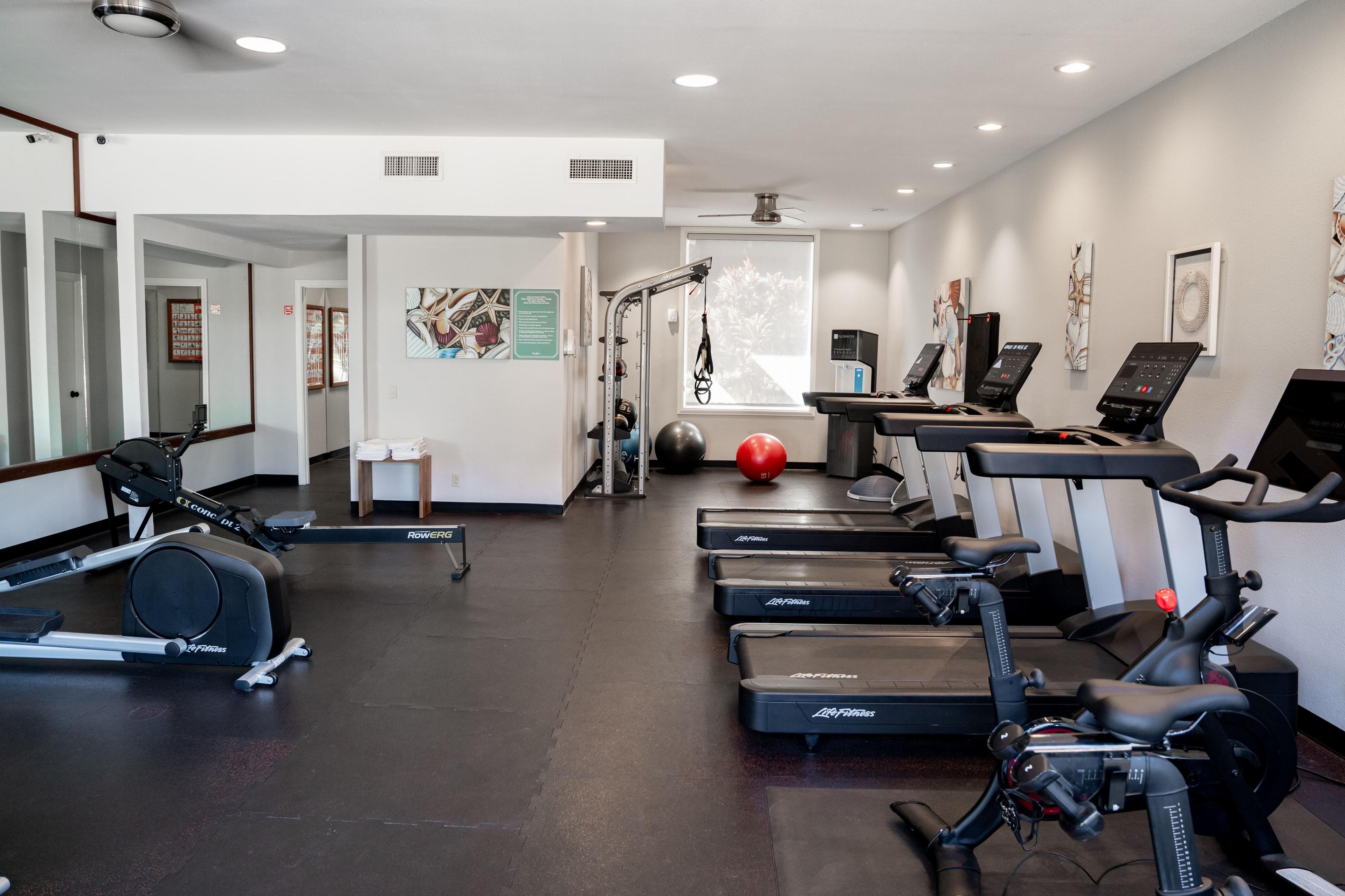 Royal Lahaina Resort & Bungalows