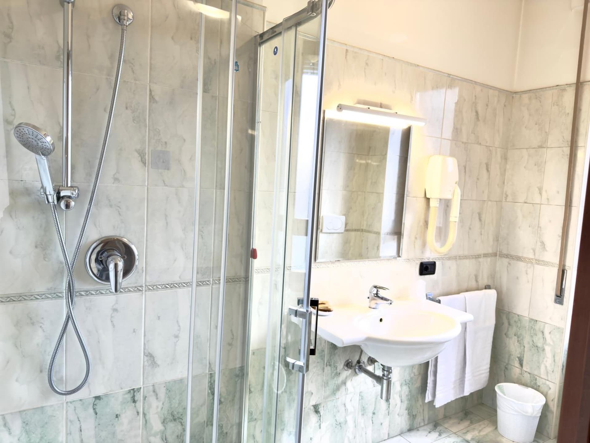 HOTEL MOLISE 2