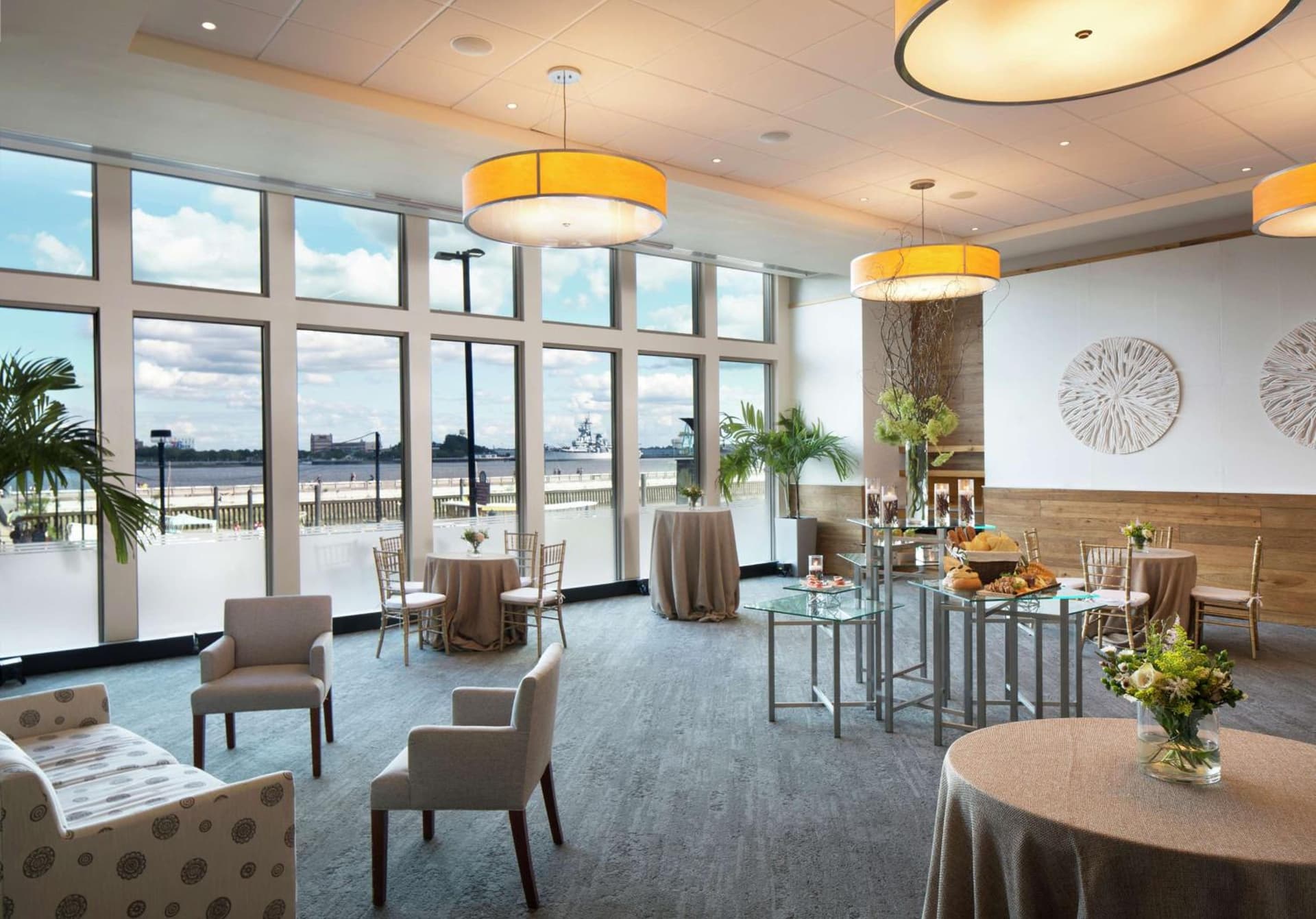 Hilton Philadelphia at Penn's Landing