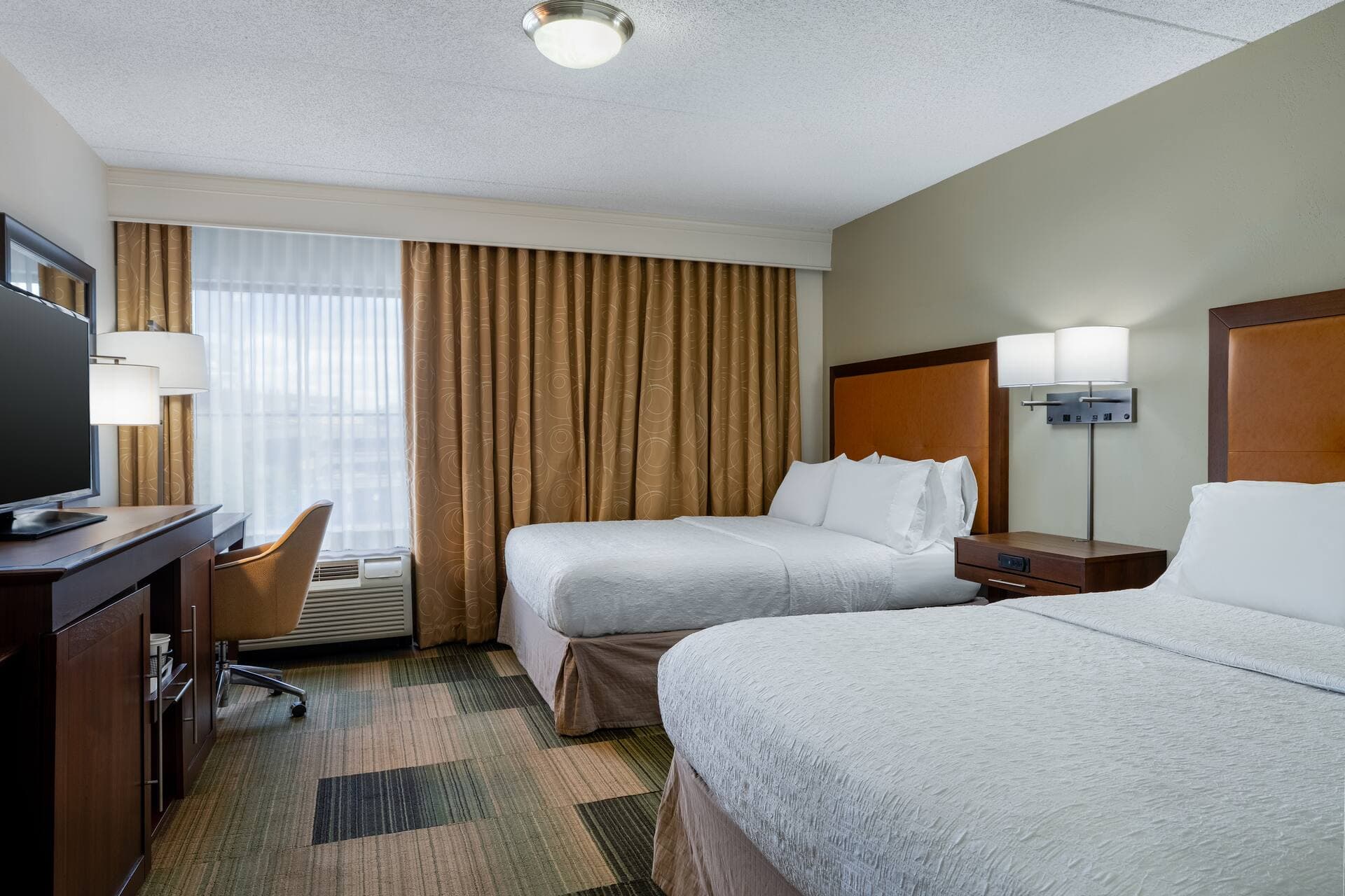 Hampton Inn & Suites Albany-Downtown