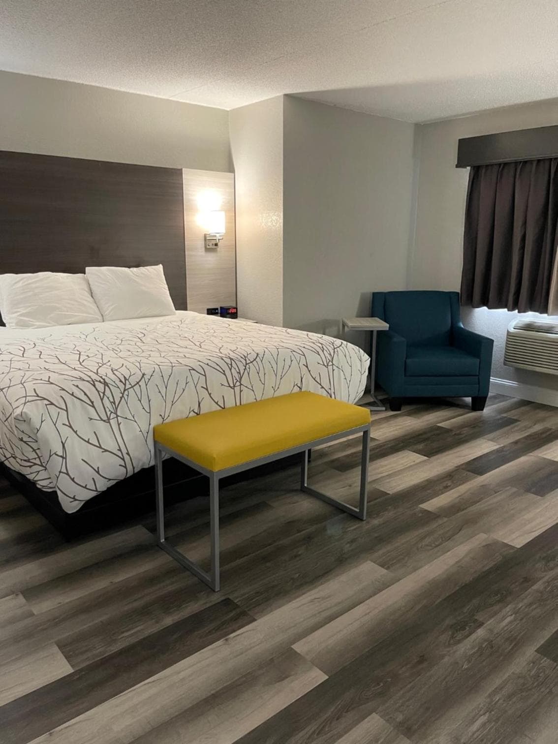 HomeTown Inn and Suites Belle Plaine