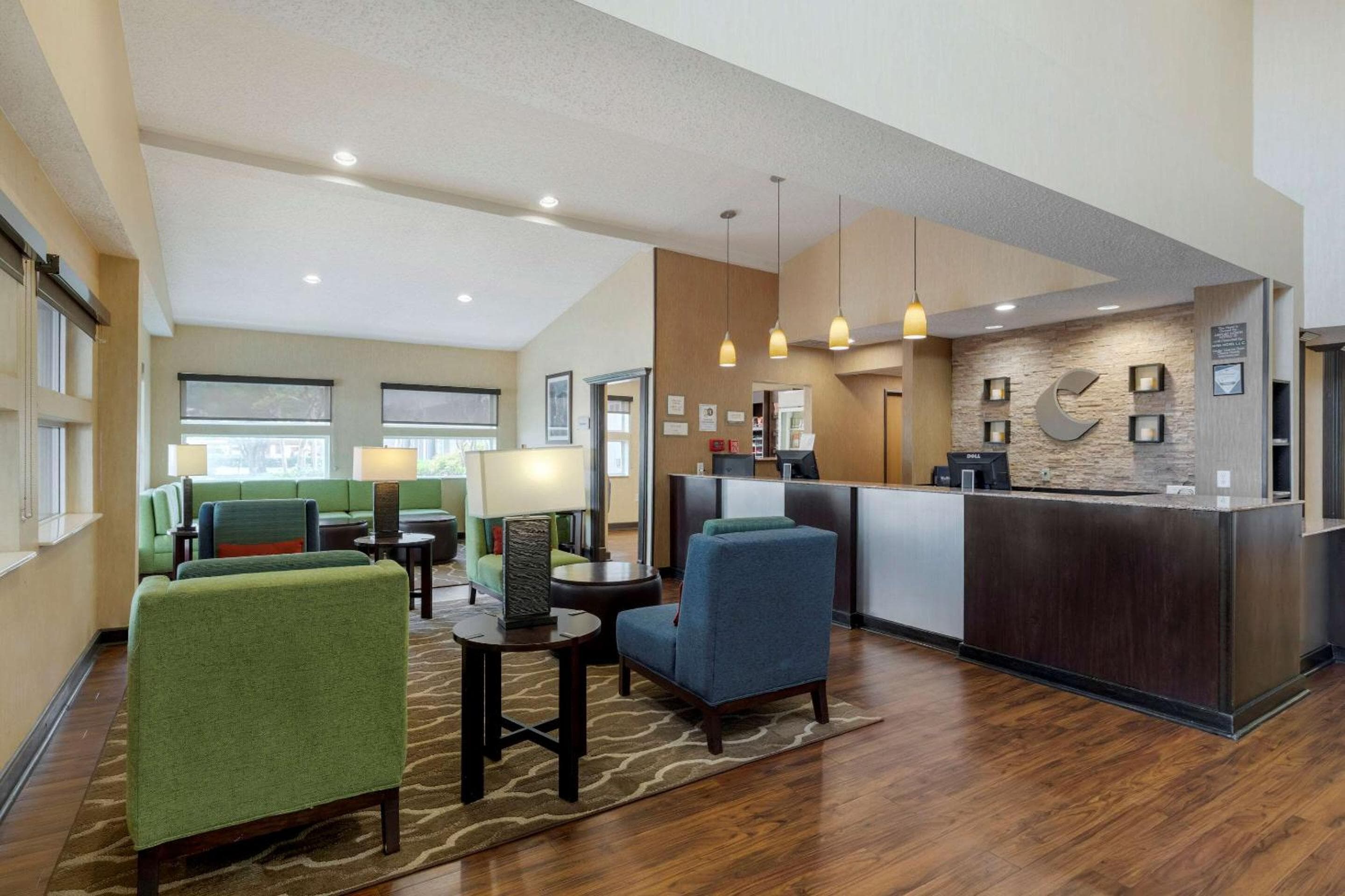 Comfort Suites DFW Airport