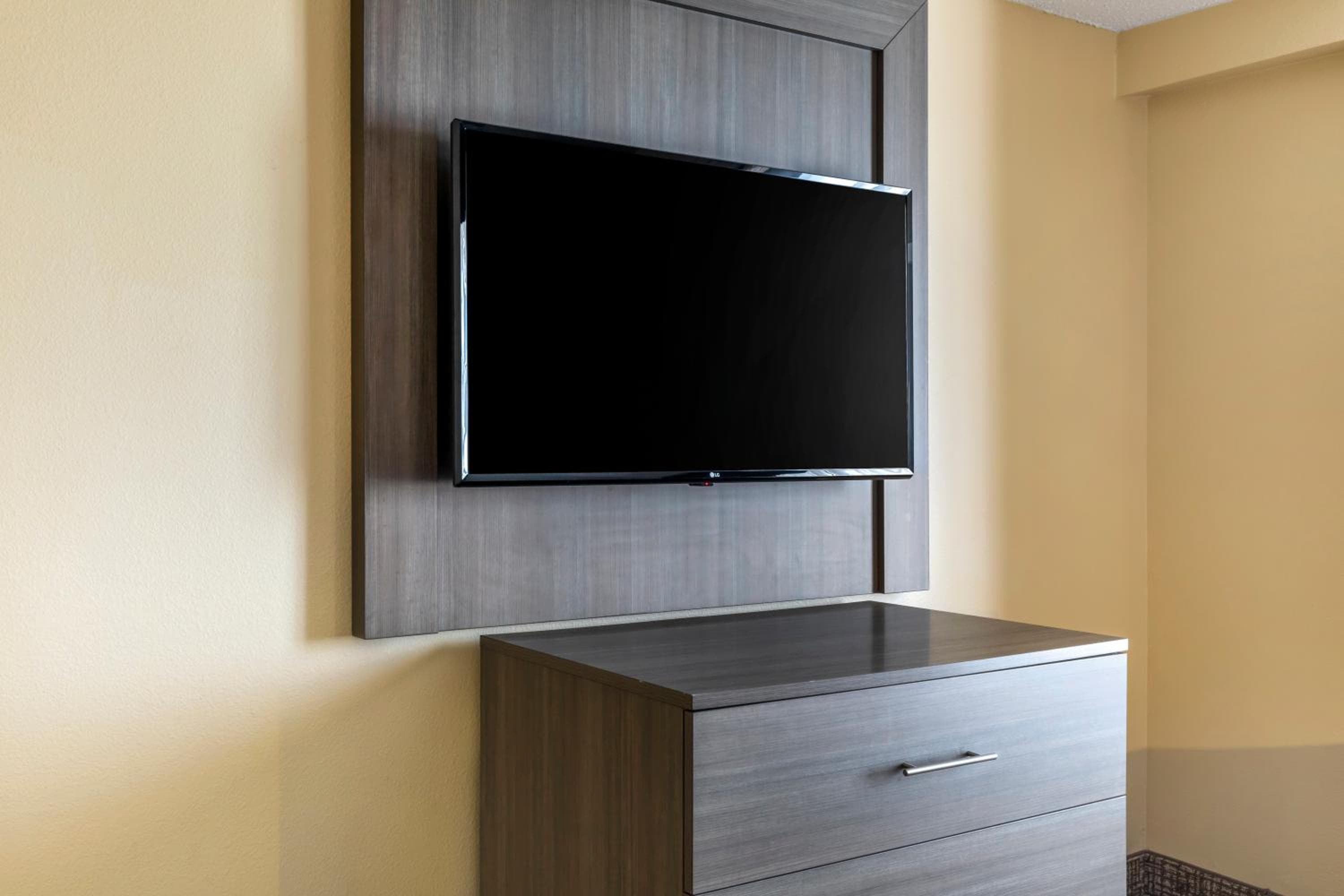 Comfort Suites DFW Airport