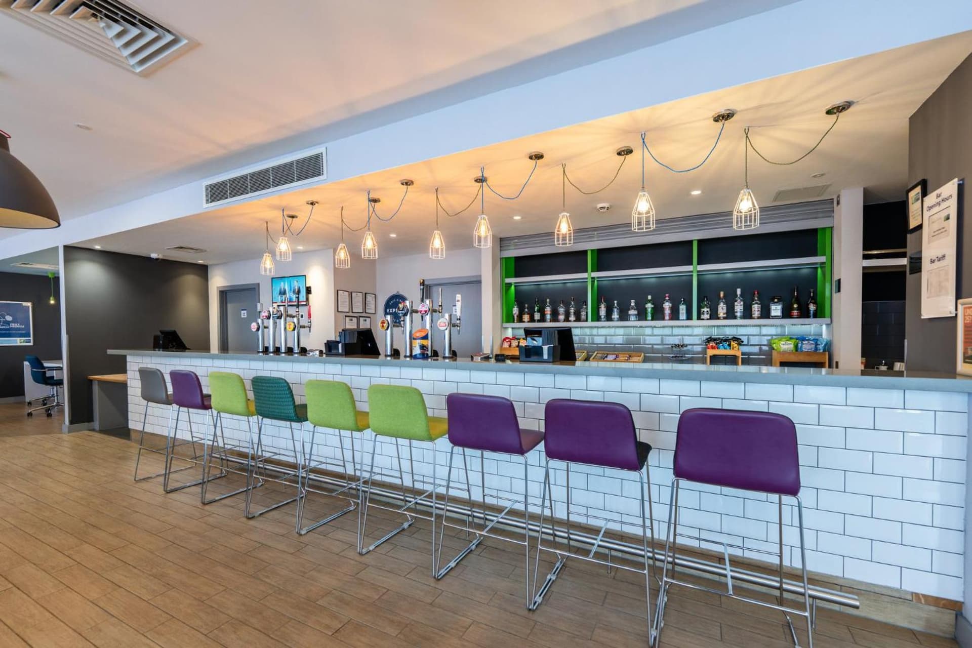 Holiday Inn Express Aberdeen Airport