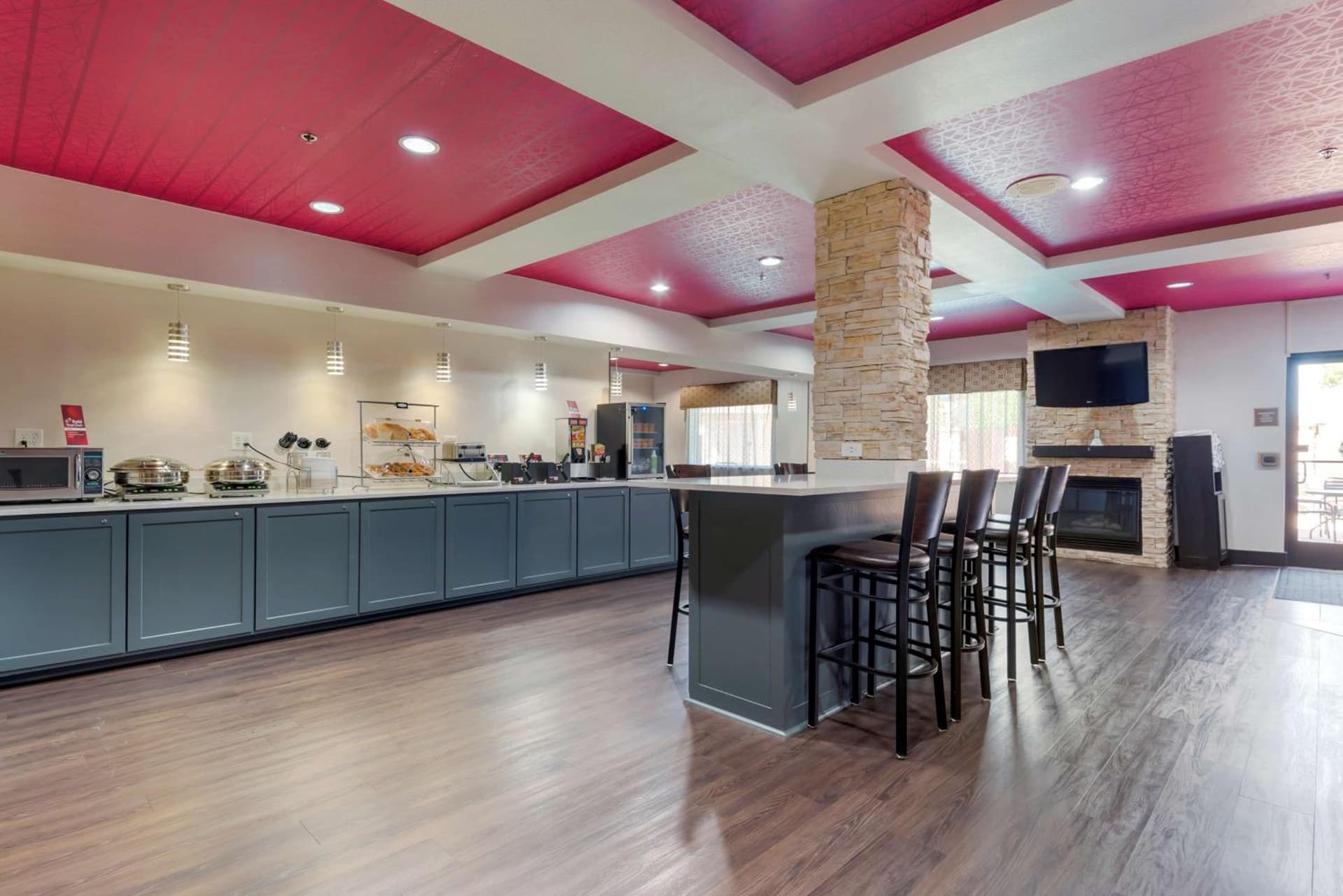 Best Western Plus Arlington North Hotel & Suites