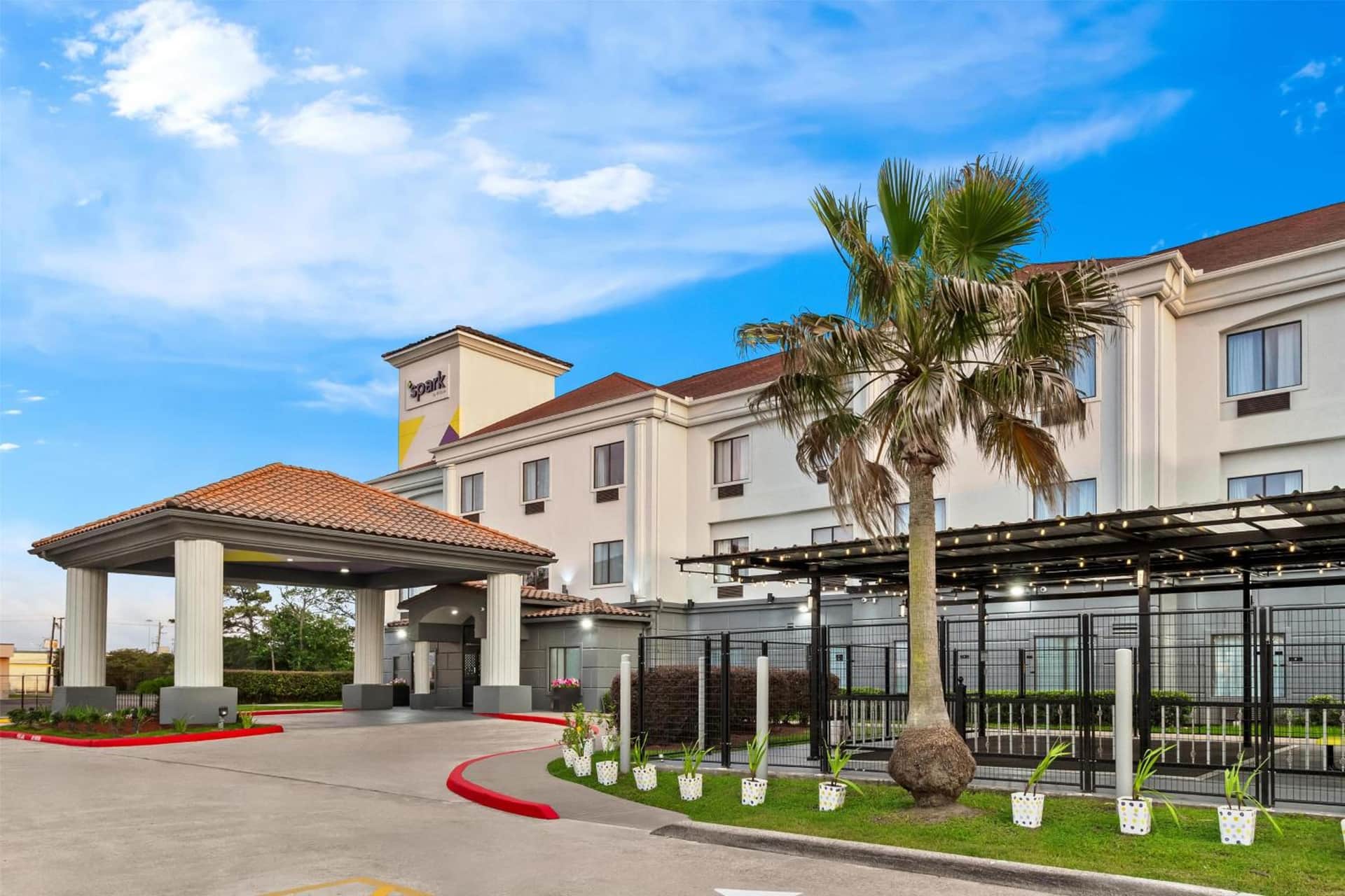 Spark by Hilton Houston Hobby Airport
