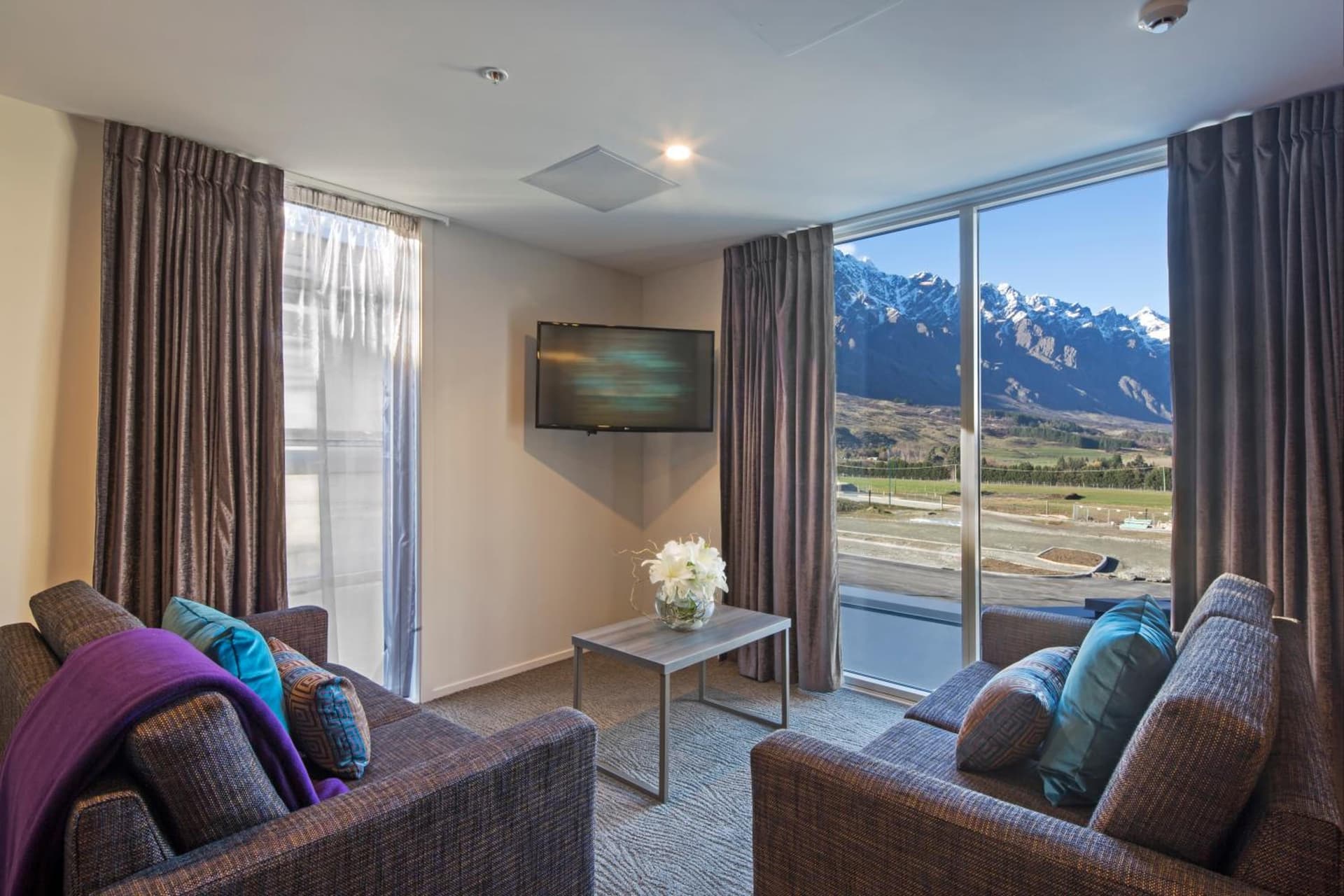 Ramada Suites by Wyndham Queenstown Remarkables Park