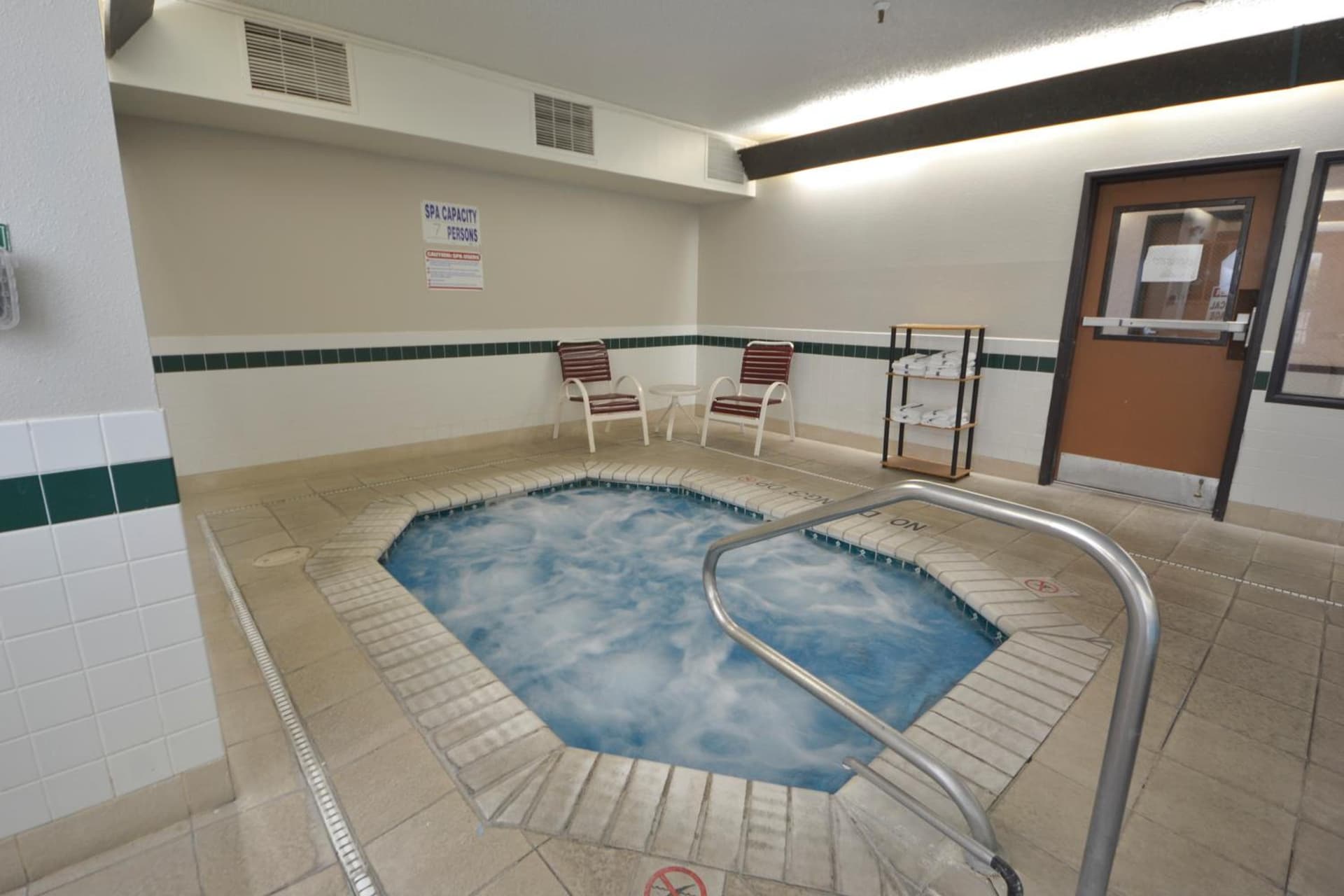 Days Inn & Suites by Wyndham Airport Albuquerque