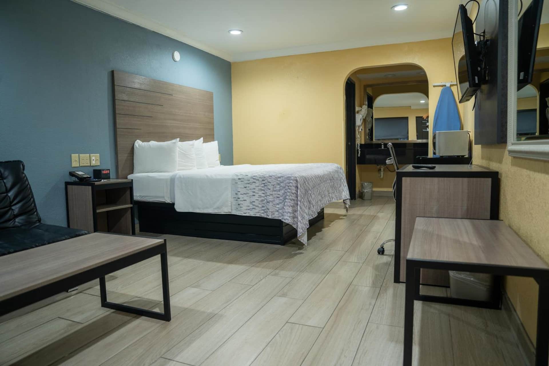 Americas Best Value Inn Fort Myers