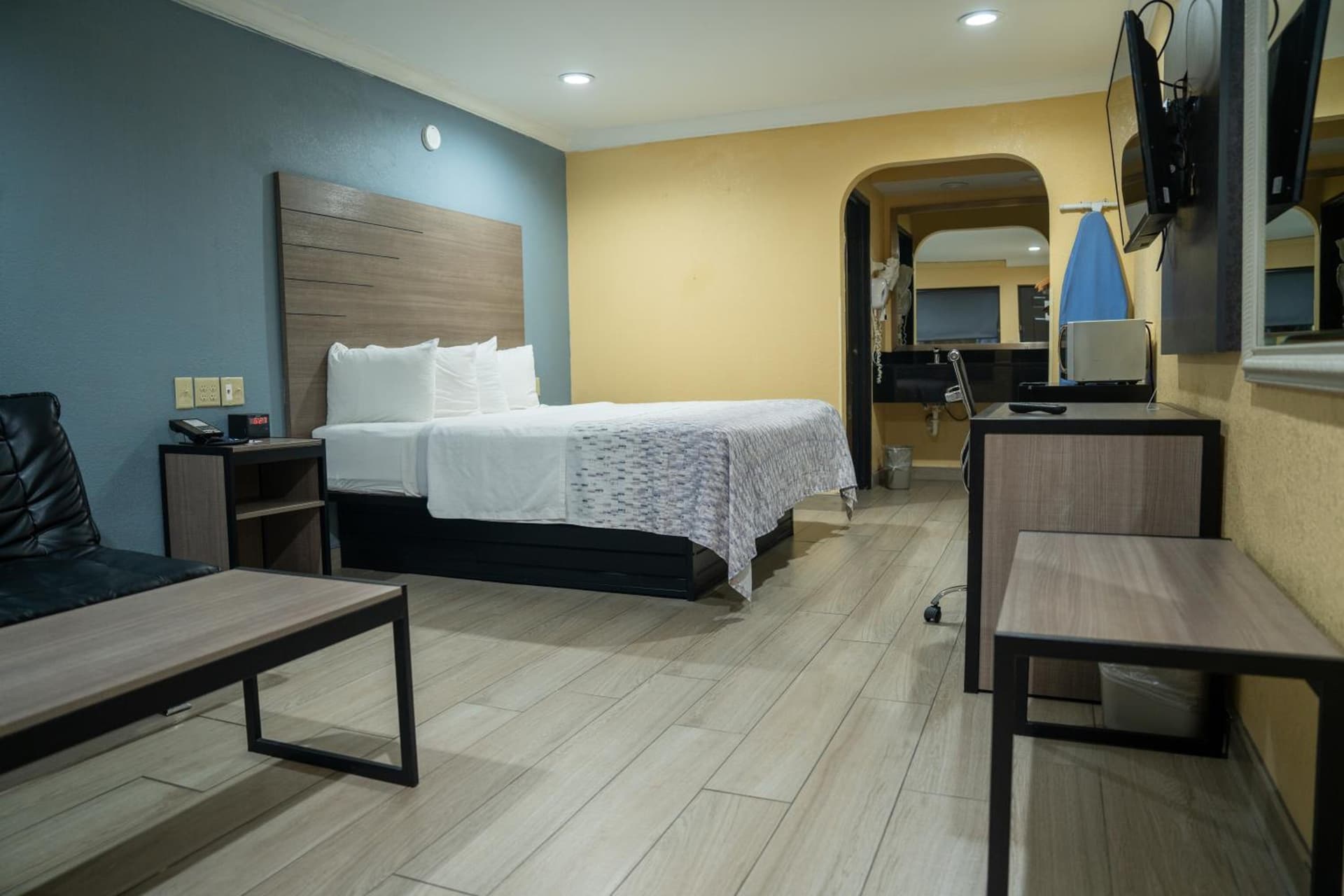 Americas Best Value Inn Fort Myers
