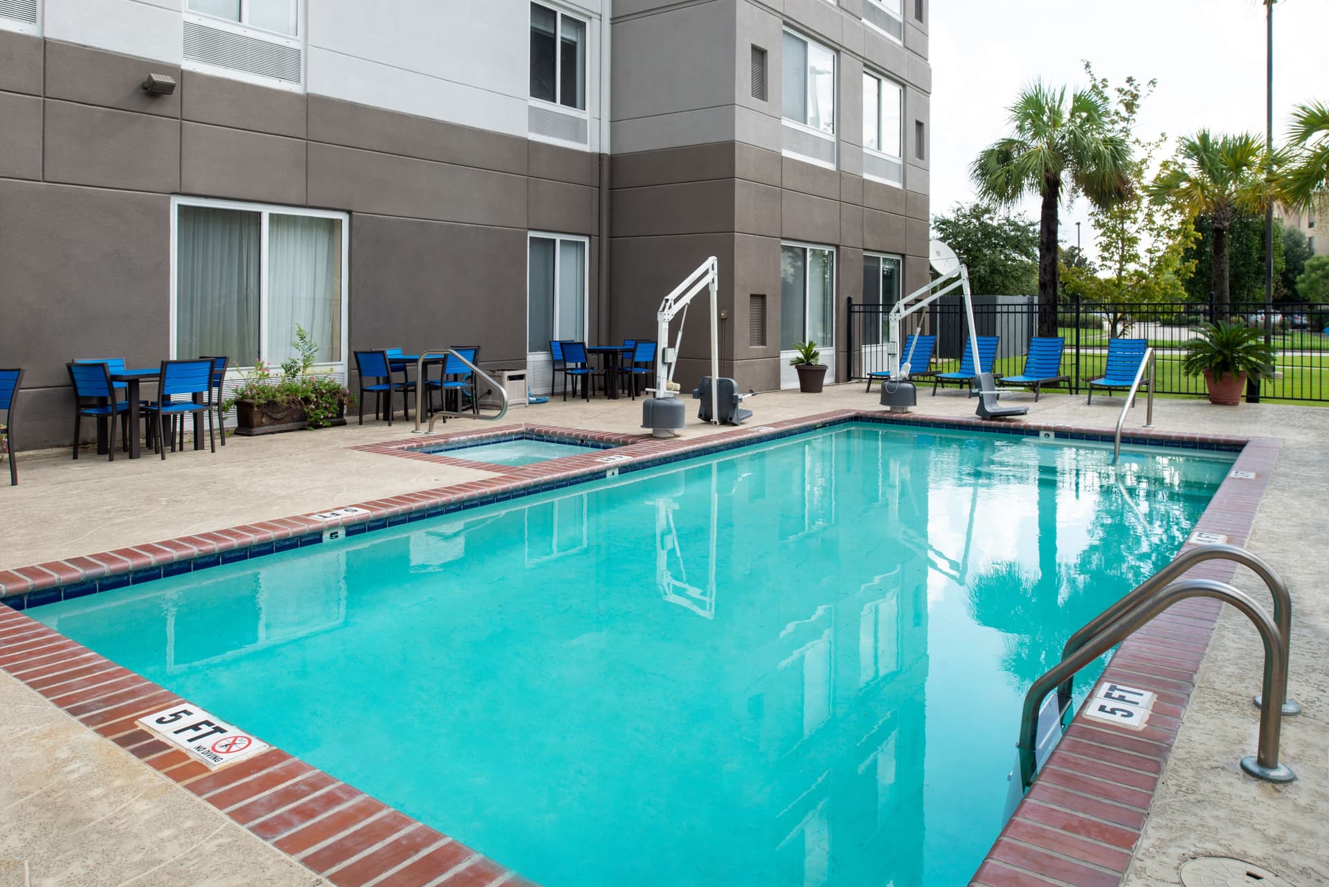 Hilton Garden Inn Baton Rouge Airport