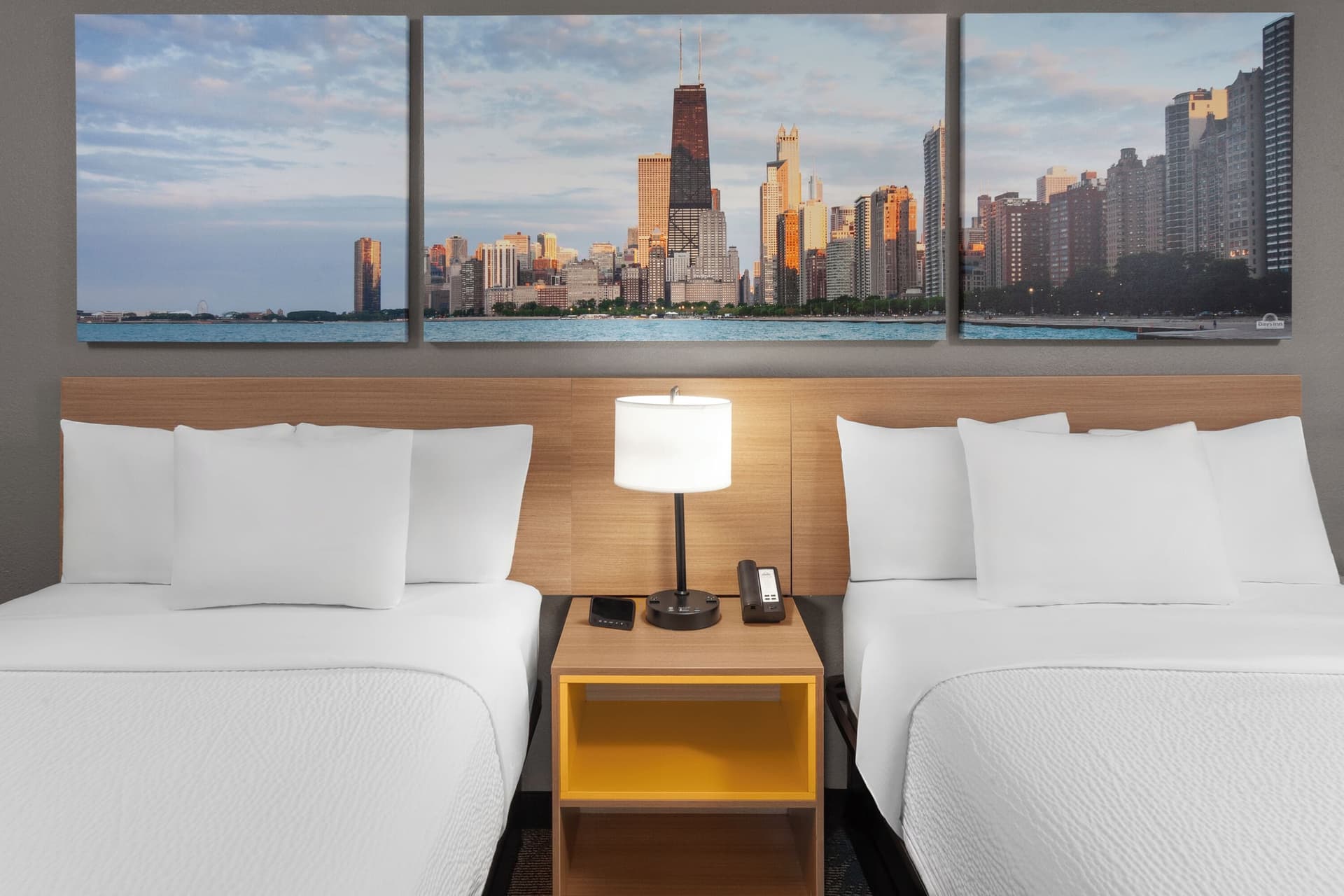 Days Inn by Wyndham Waukegan