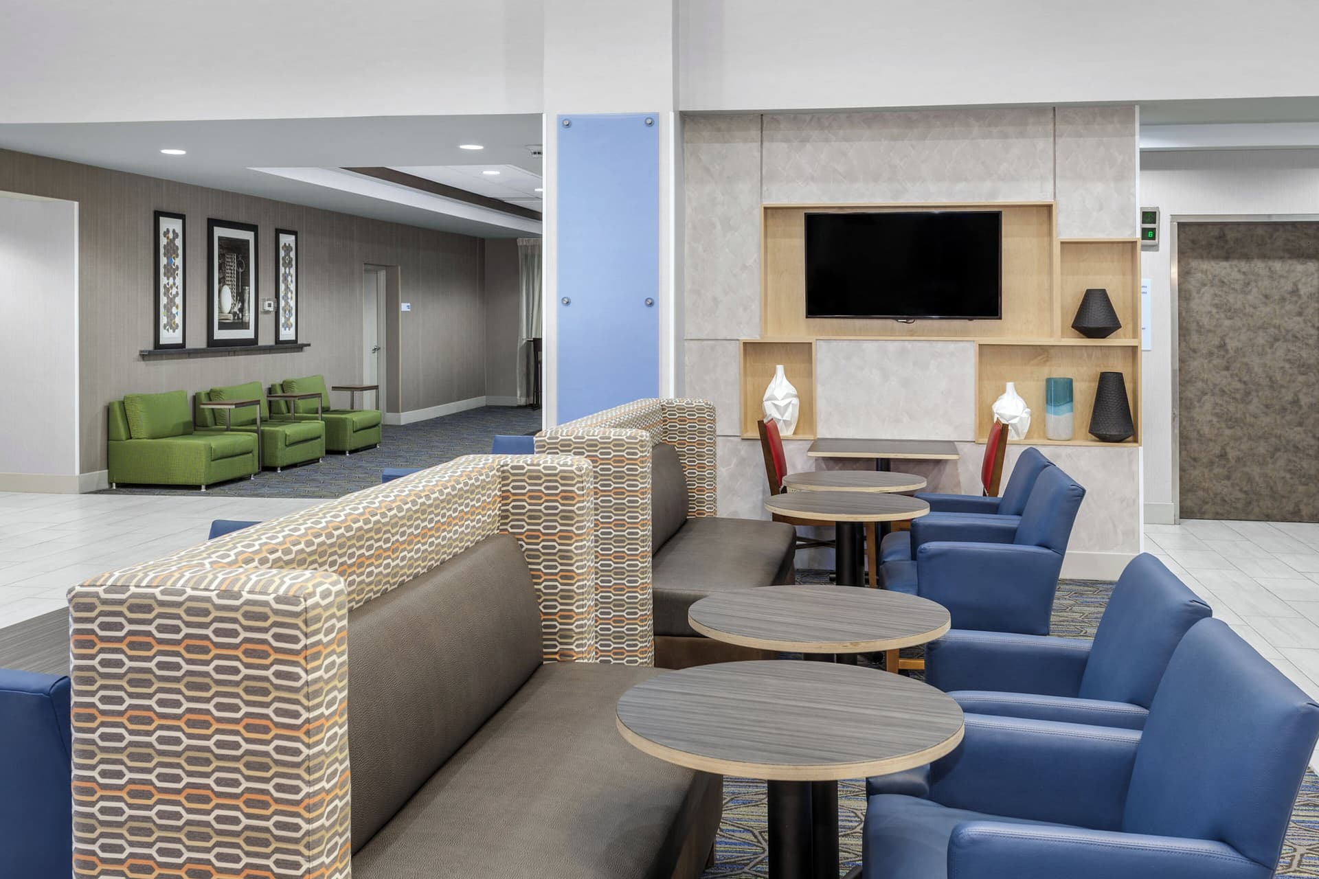Holiday Inn Express & Suites South Portland