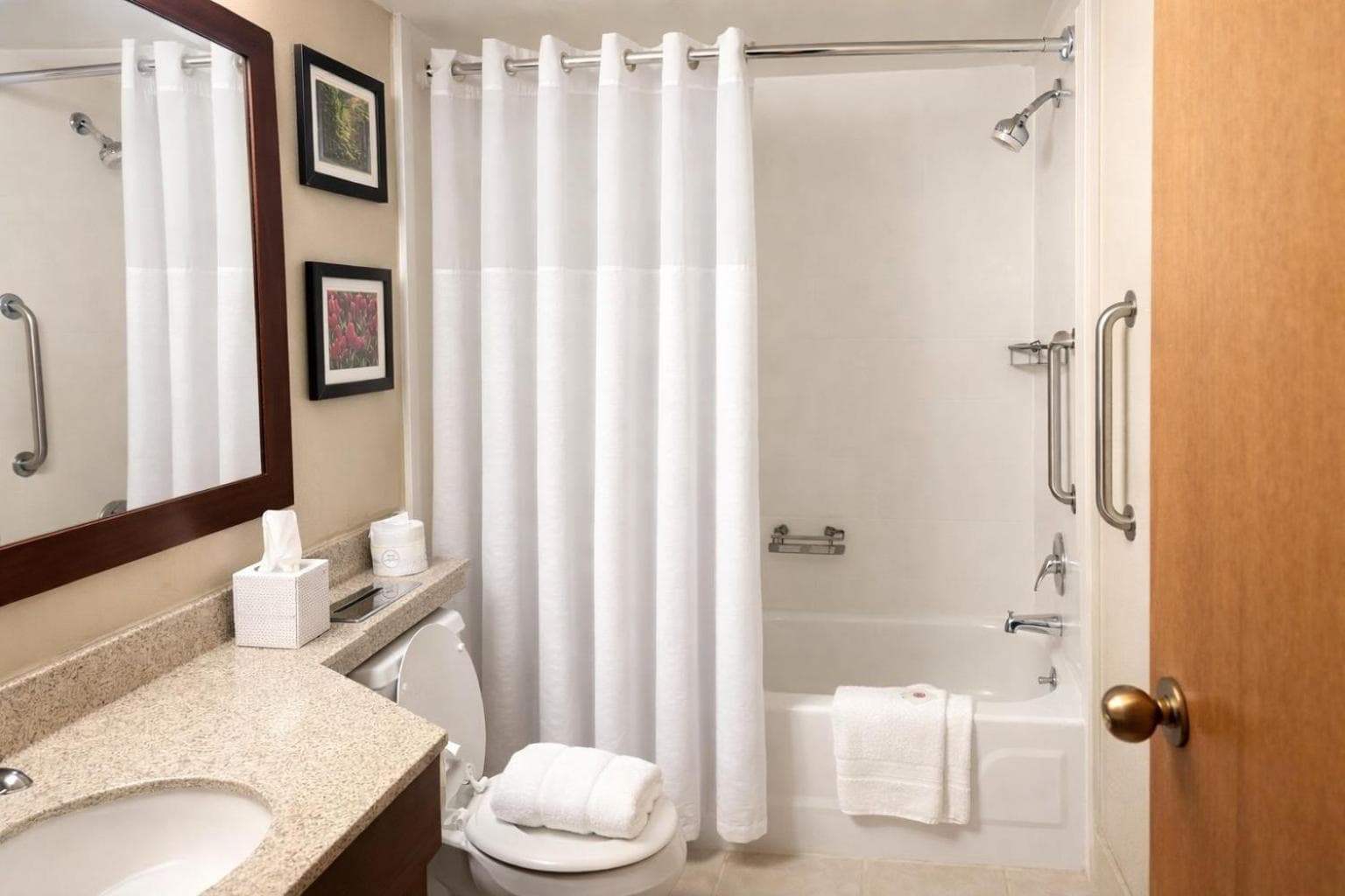 Comfort Inn Farmington Hills - Novi-Royal oaks-Southfield-Detroit Northwest