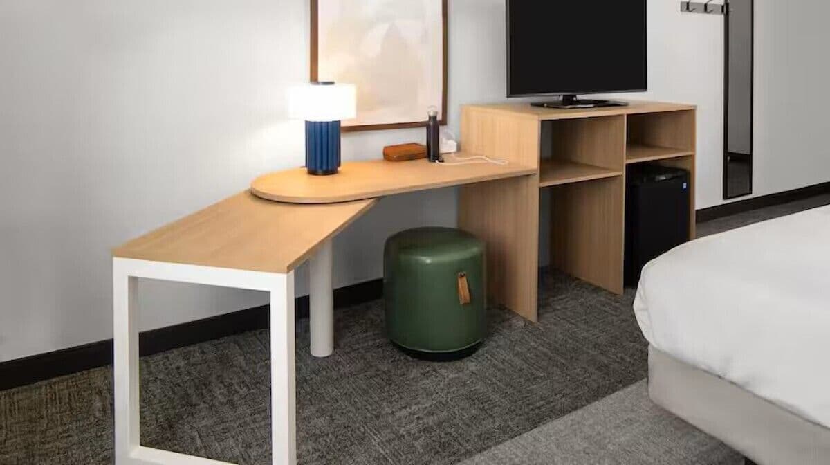 Spark by Hilton Kent Seattle