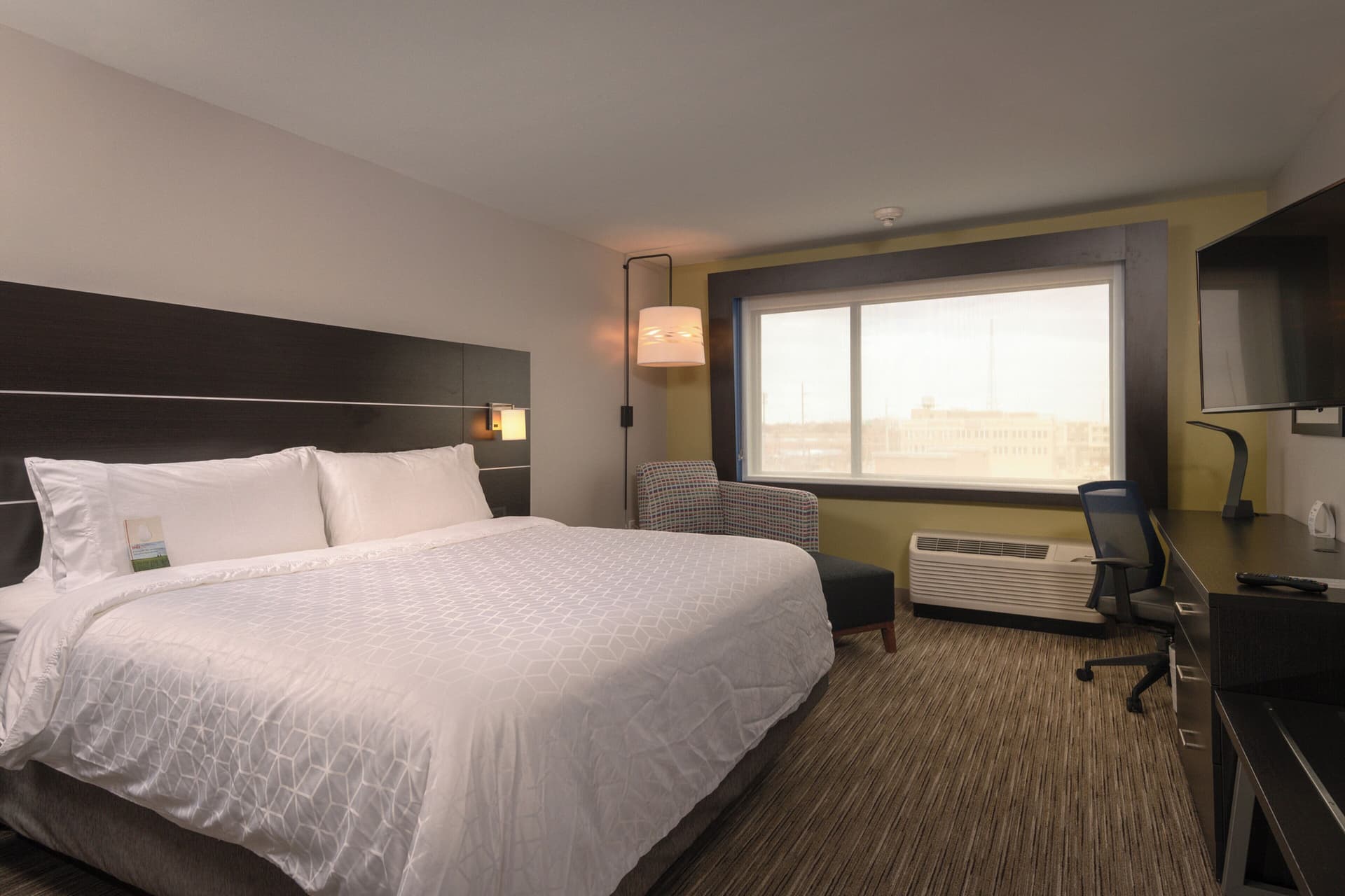Holiday Inn Express & Suites - Tulsa Downtown - Arts District by IHG