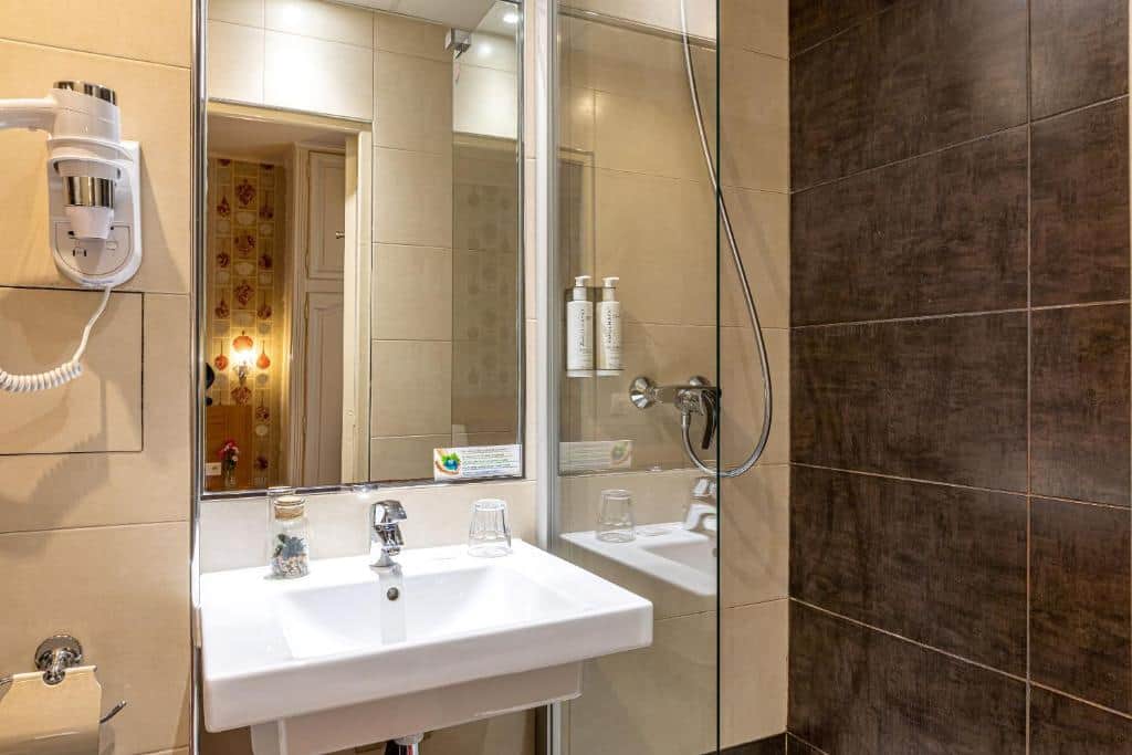 Hotel Romance Malesherbes by Patrick Hayat