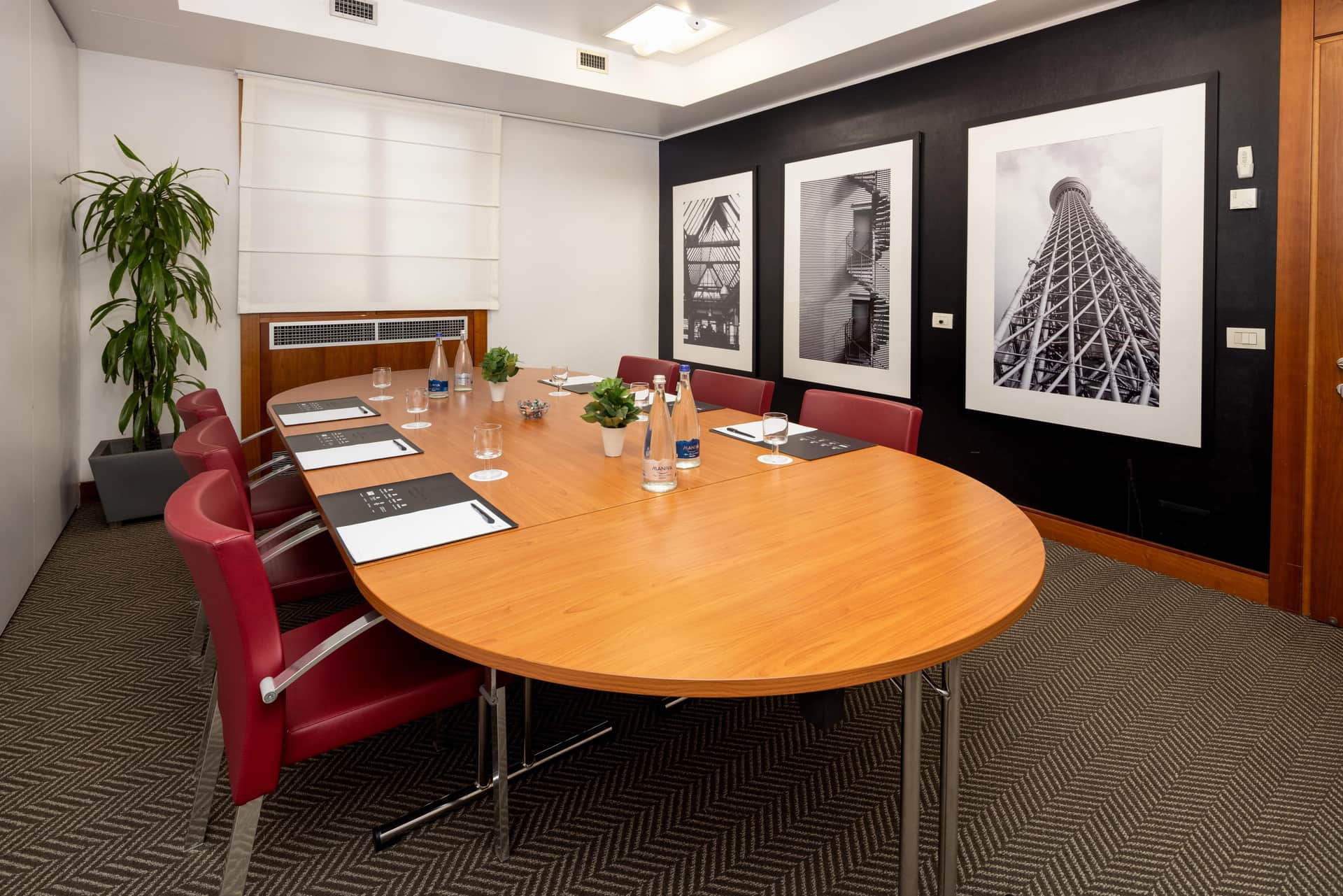 Holiday Inn Milan Garibaldi Station