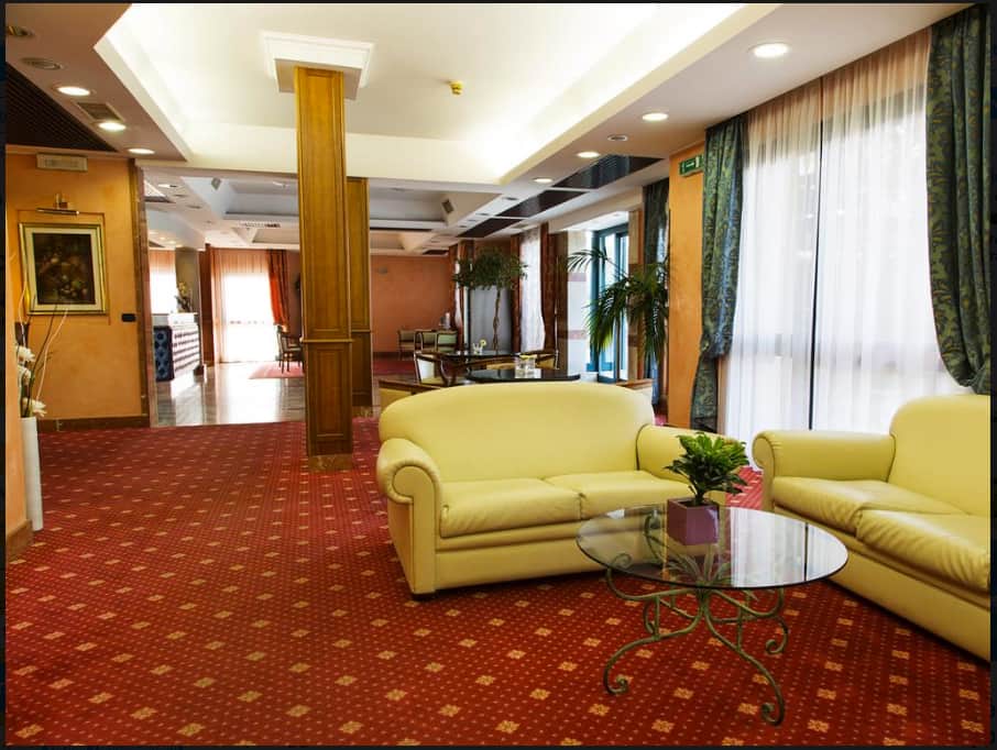 Hotel Palace 2000