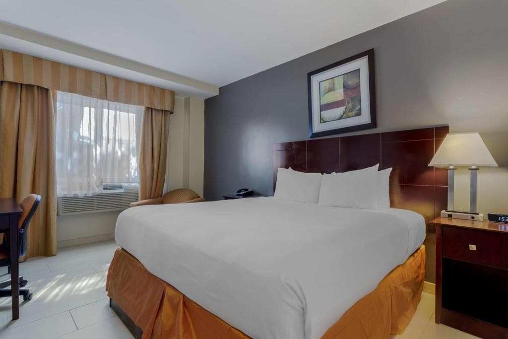 Best Western Plus Brooklyn Bay Hotel