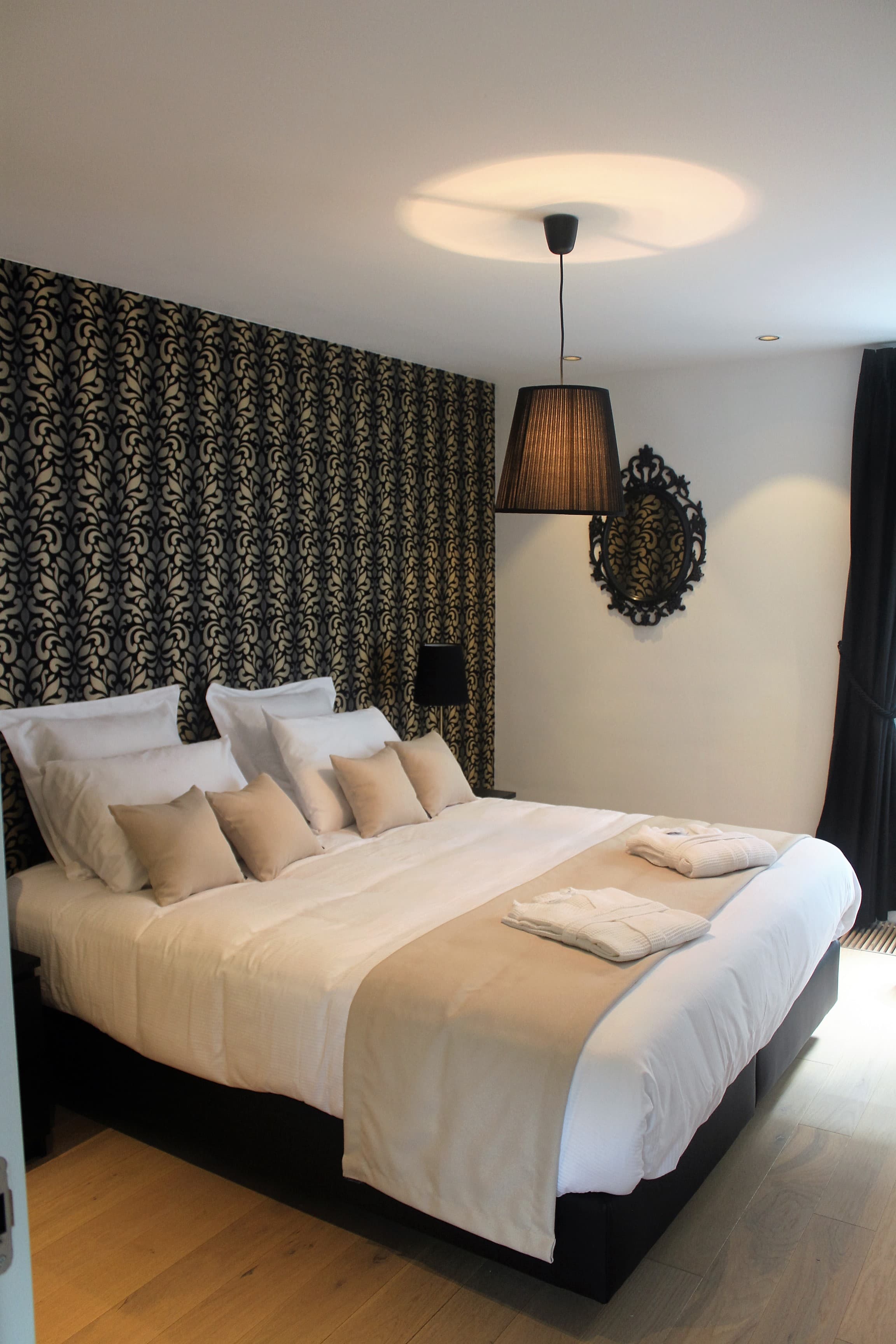 Table et Chambre Particulière