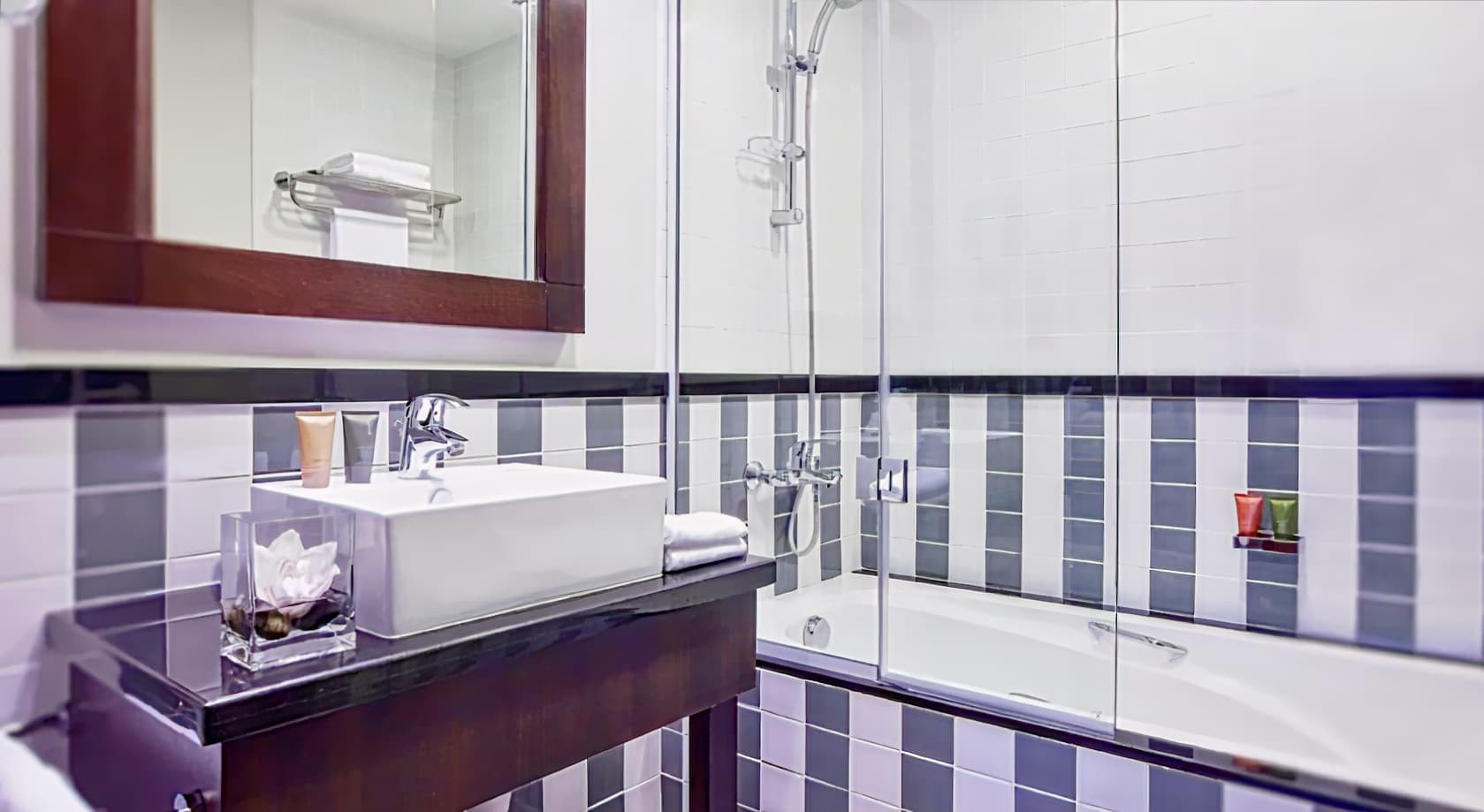 Mövenpick Hotel Apartment Al Mamzar Dubai