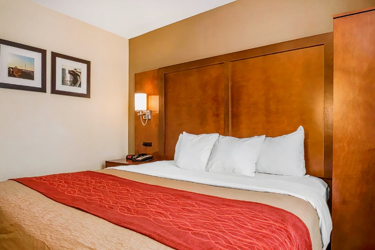 The Staten Island Inn.