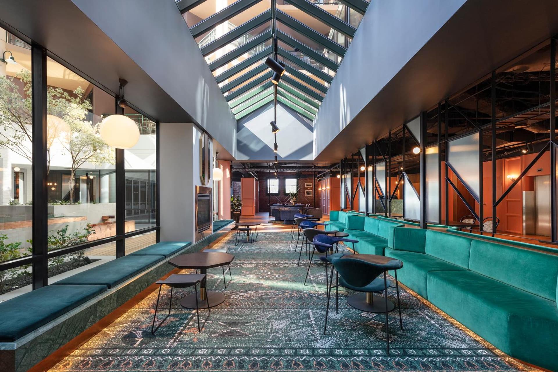 Amora Herencia Riverwalk Melbourne