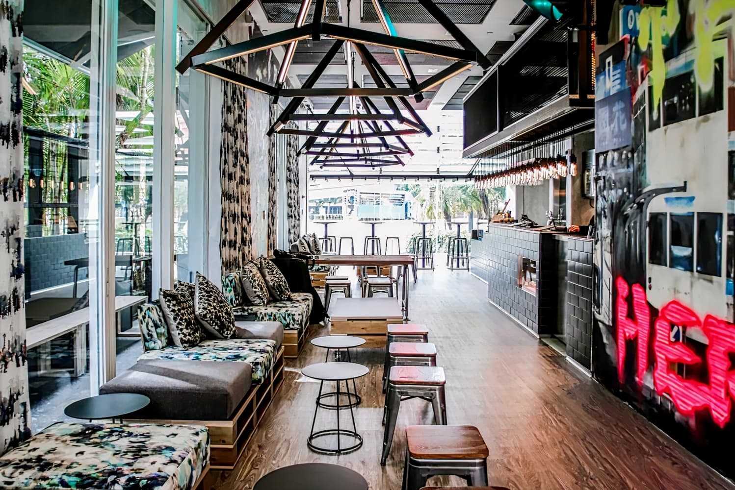 Mojo Nomad Aberdeen Harbour by Ovolo