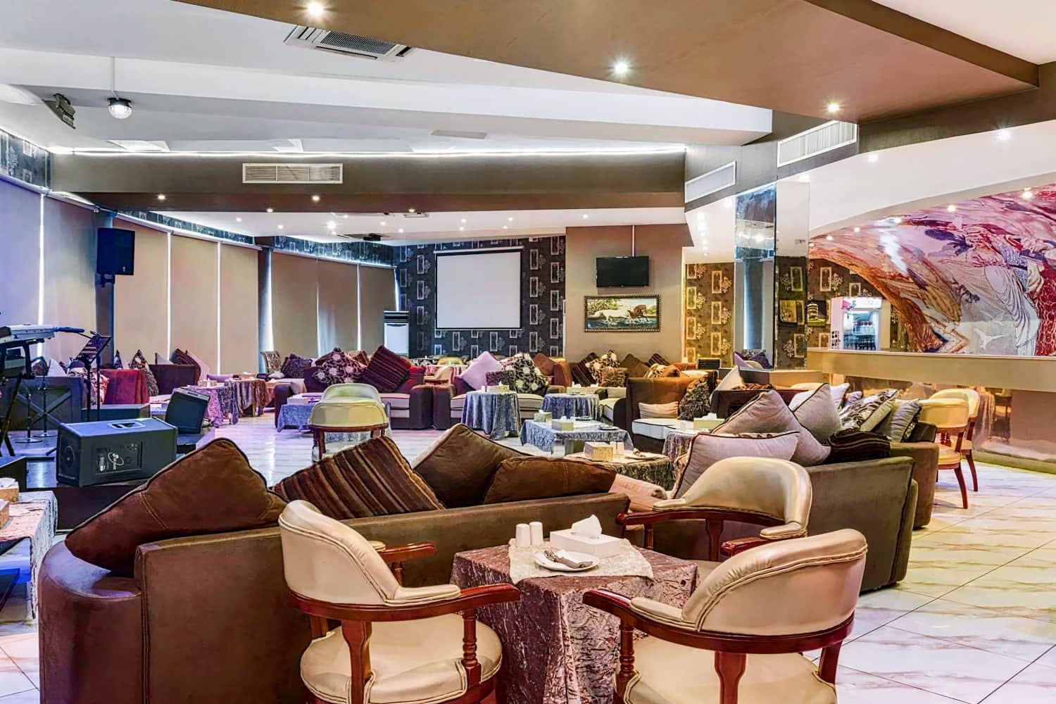 Happy Days Hotel